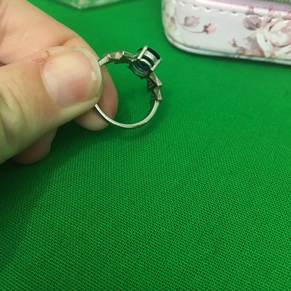 Accent Fashion Rings - Picture 4 of 8